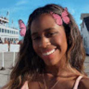 Meet your Posher, Valentina